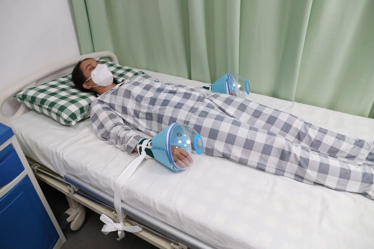 透气不勒手，护理少折腾丨这款灯笼手套帮助很多家庭减轻了照护负担